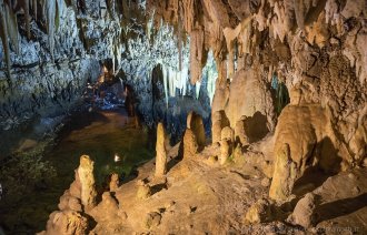 Část jeskyní de Stiffe